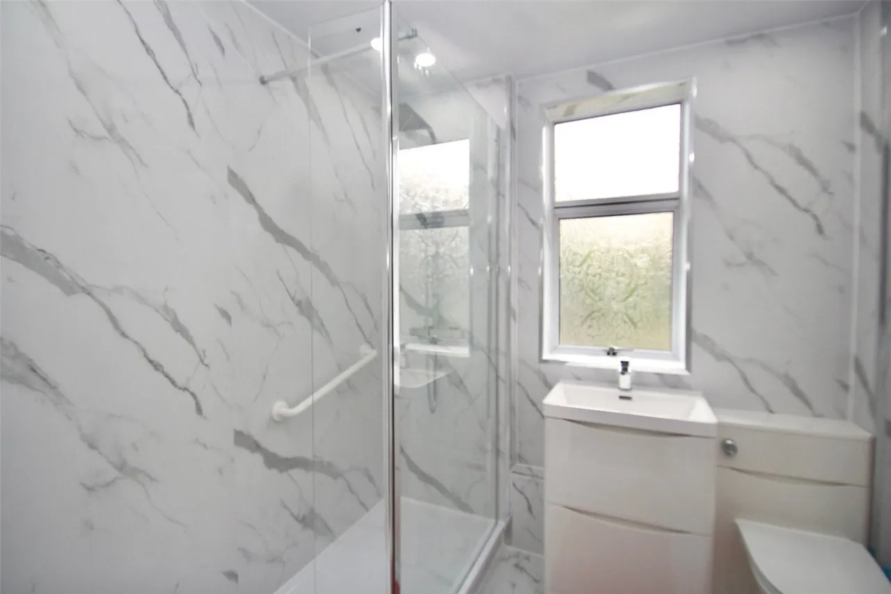 Kirkton Avenue, Knightswood, Glasgow, G13, photo 10