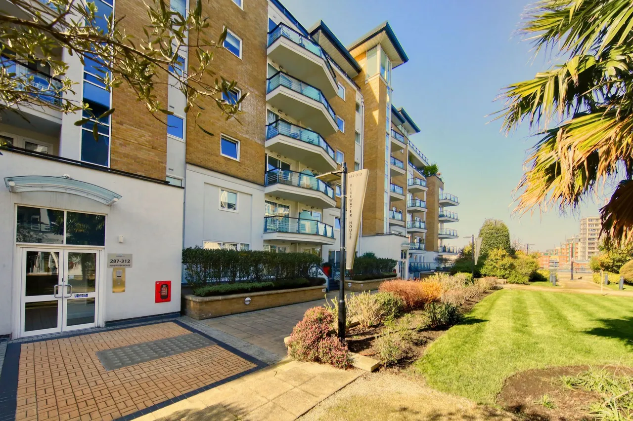 Smugglers Way, Wandsworth, SW18, photo 14