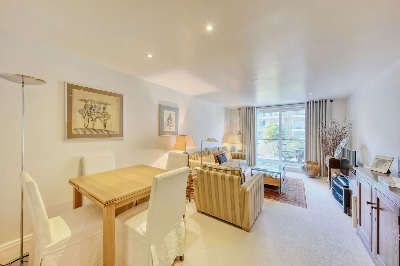 Smugglers Way, Wandsworth, SW18, photo 2
