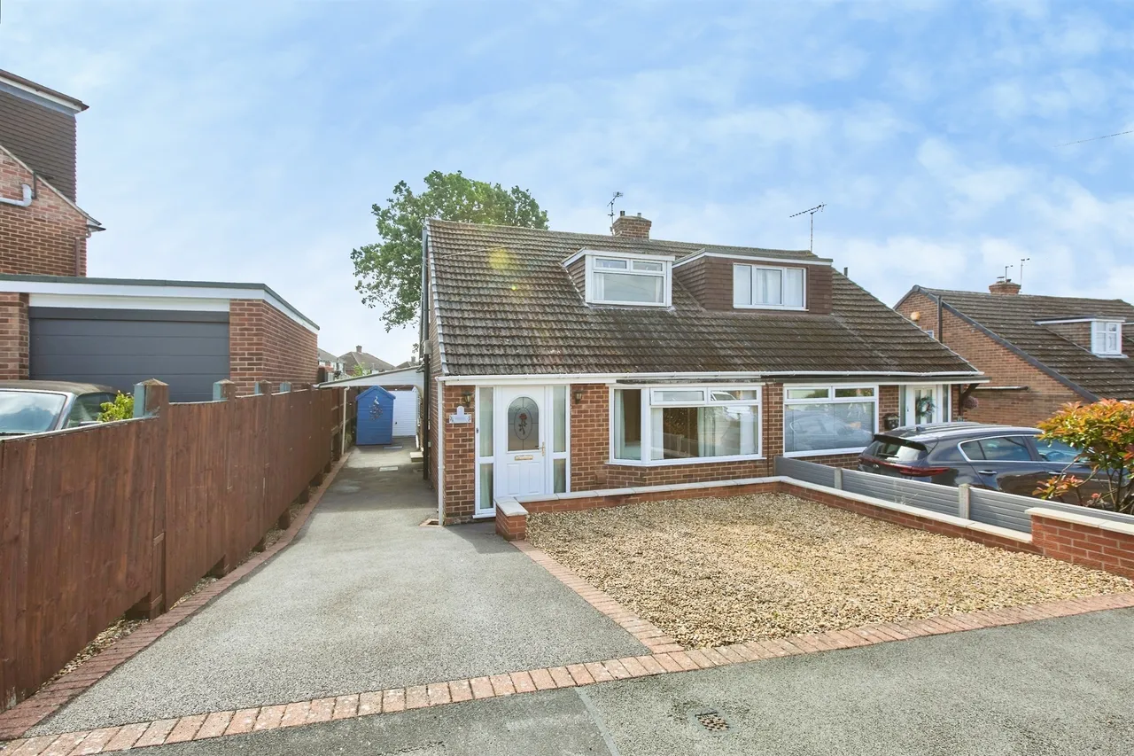 2 bed house for sale, Clover Close, Spondon, DE21