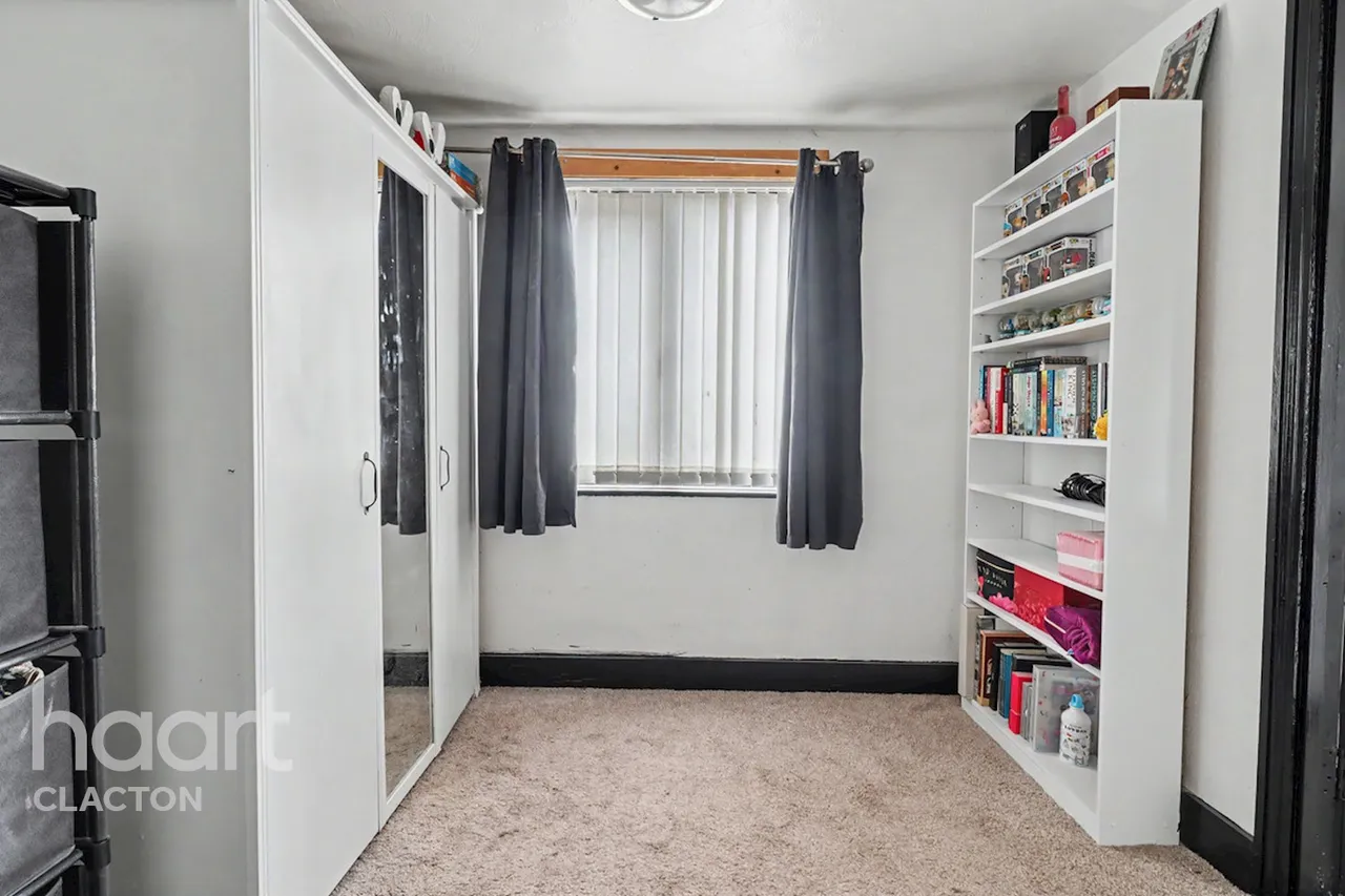 Oakmead Road, Clacton-On-Sea, CO16, photo 14