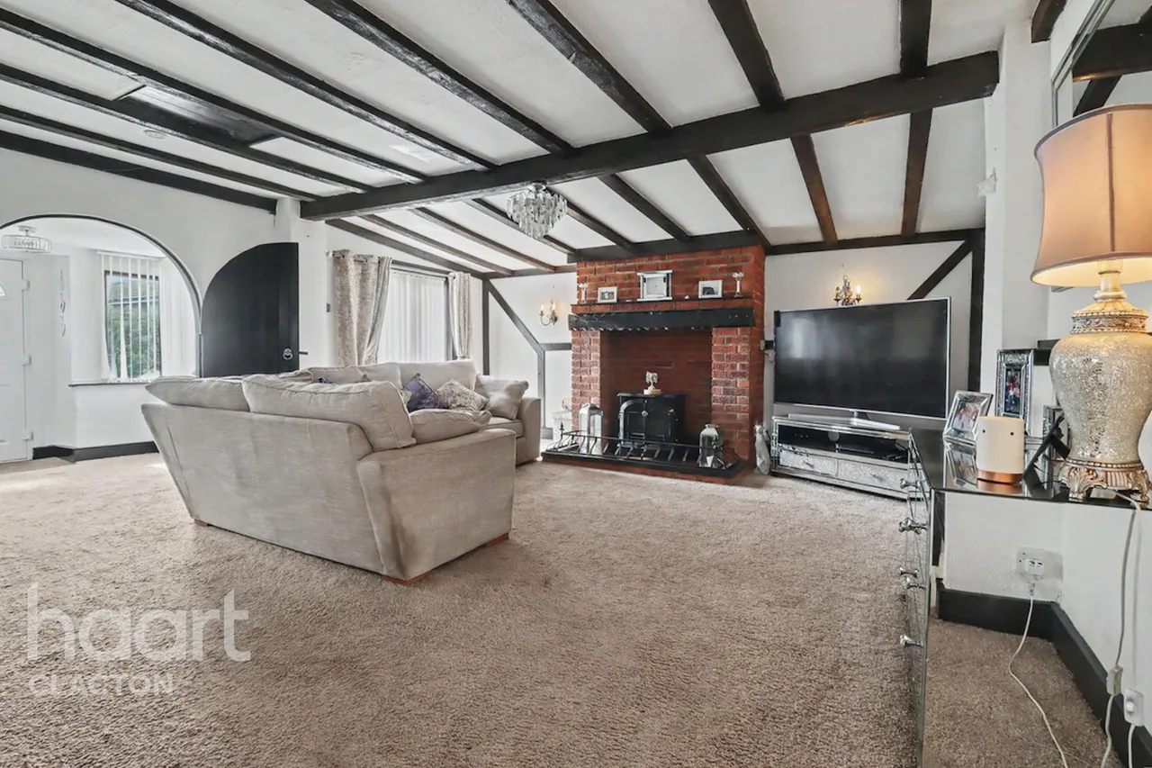 Oakmead Road, Clacton-On-Sea, CO16, photo 4