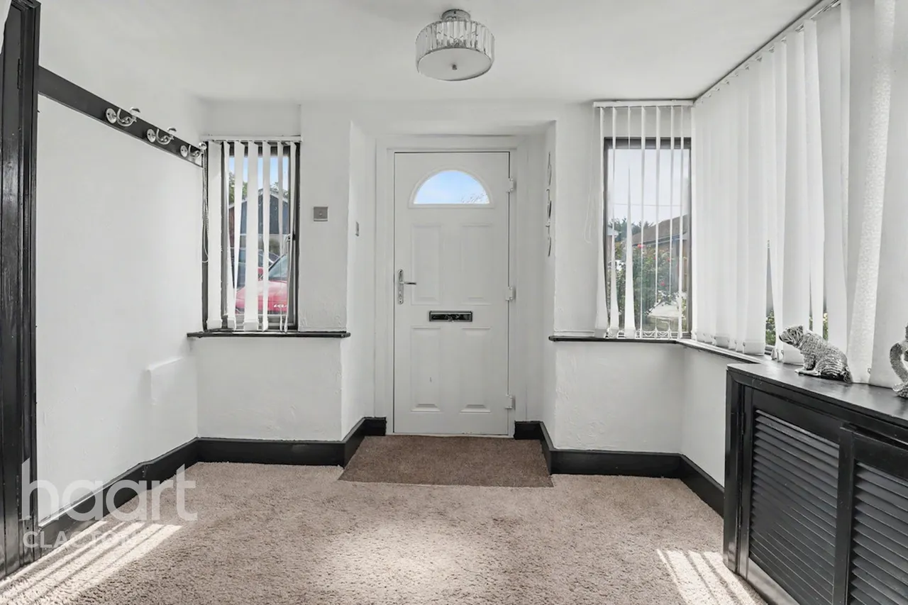 Oakmead Road, Clacton-On-Sea, CO16, photo 10