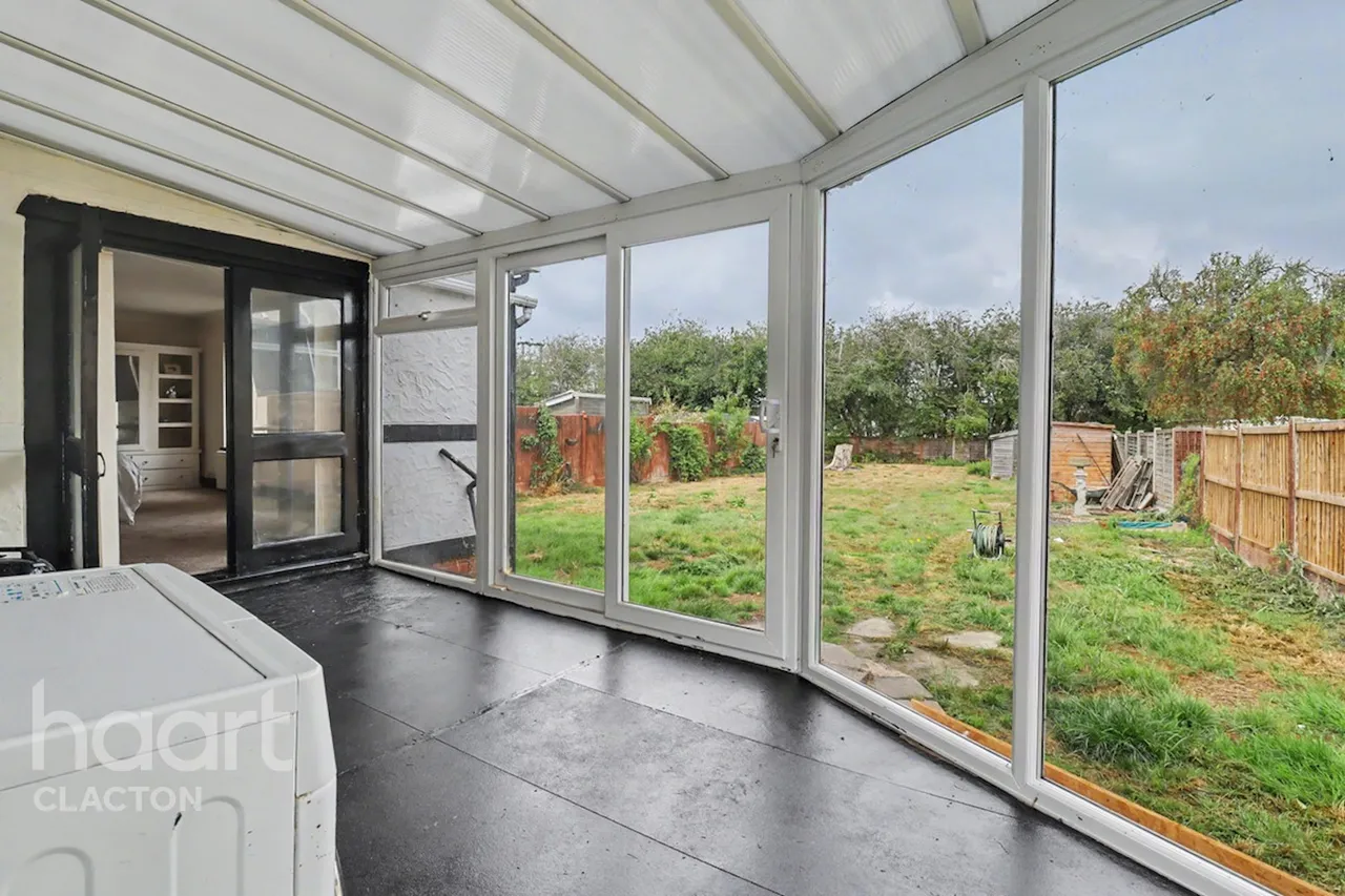 Oakmead Road, Clacton-On-Sea, CO16, photo 8