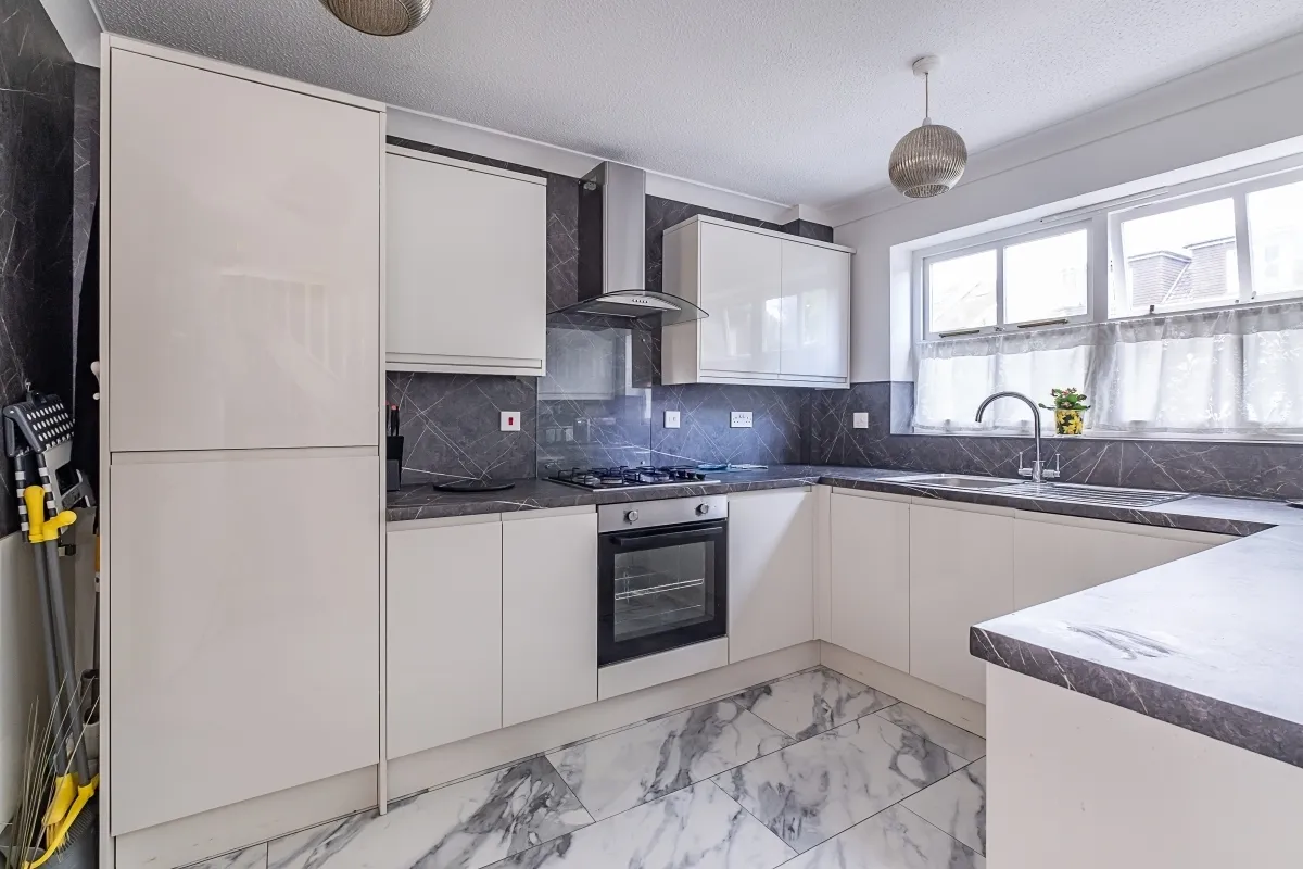 Princes Road Teddington TW11, photo 5