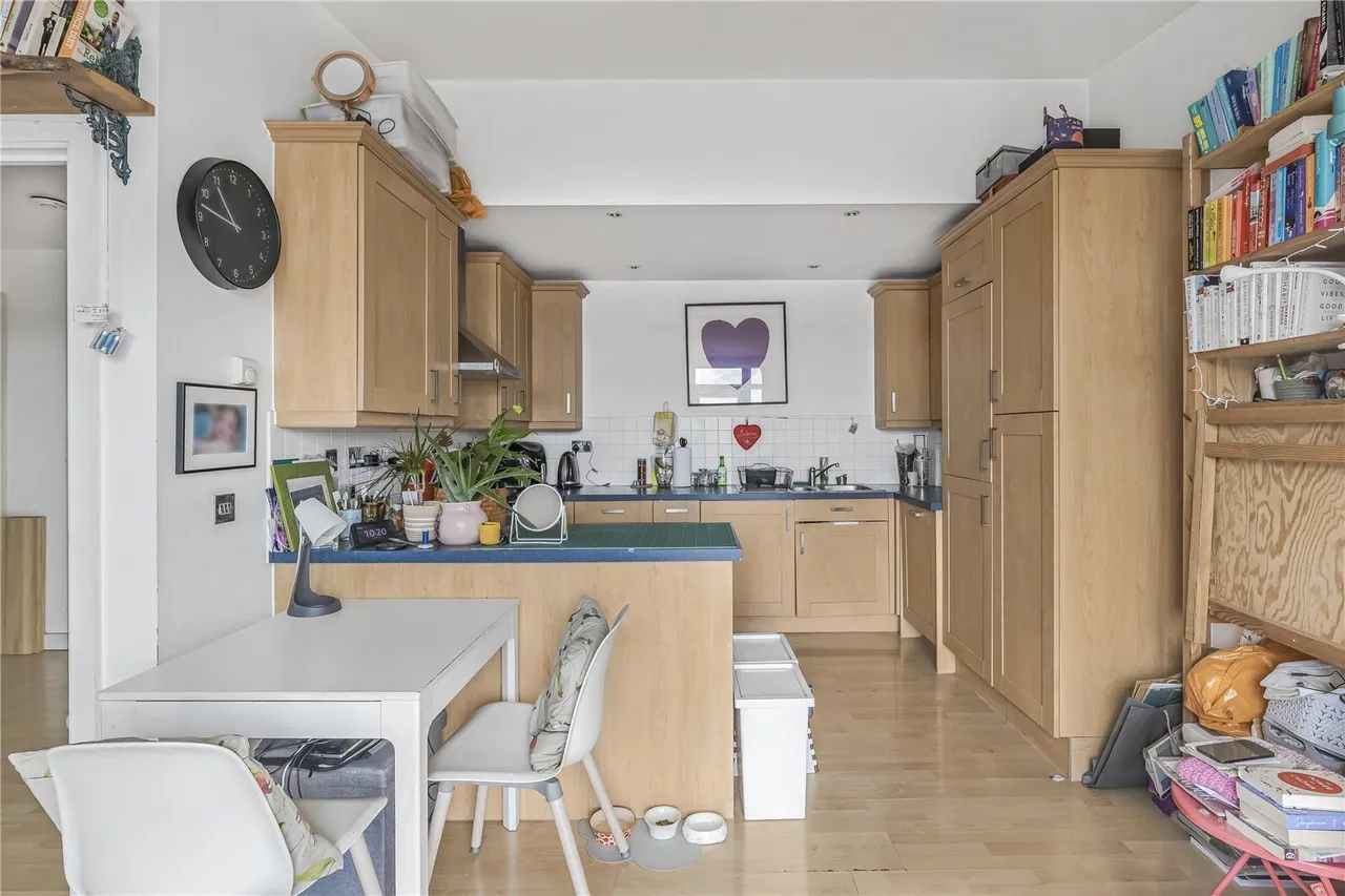 Wandsworth Bridge Road, London, SW6, photo 5