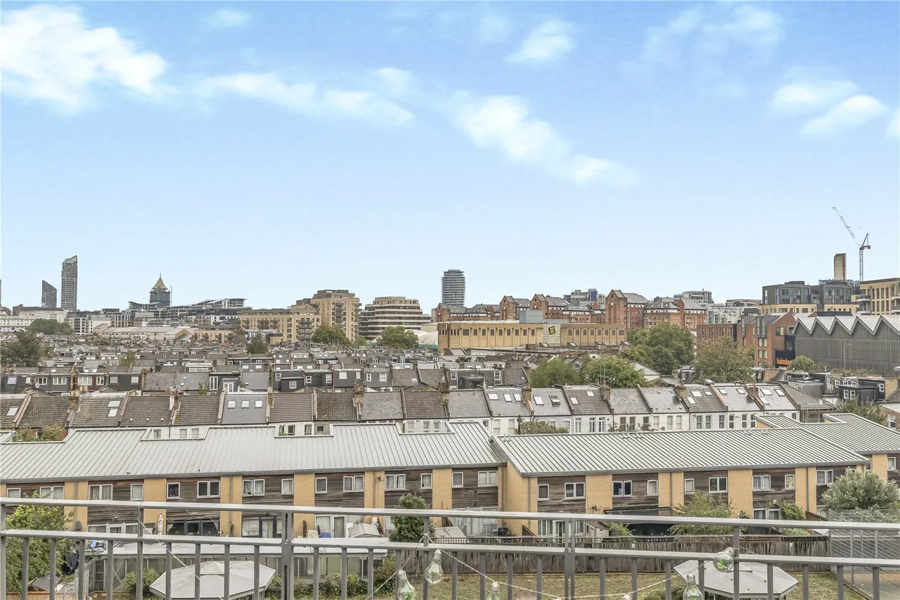 Wandsworth Bridge Road, London, SW6, photo 11