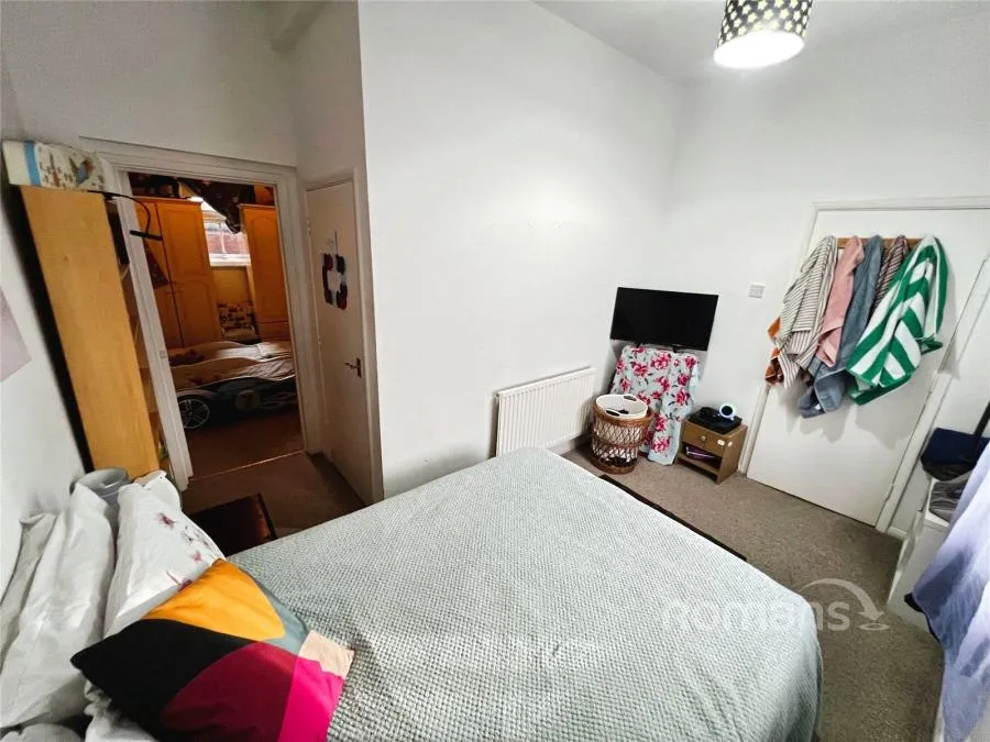 Pickford Street, Aldershot, GU11, photo 4