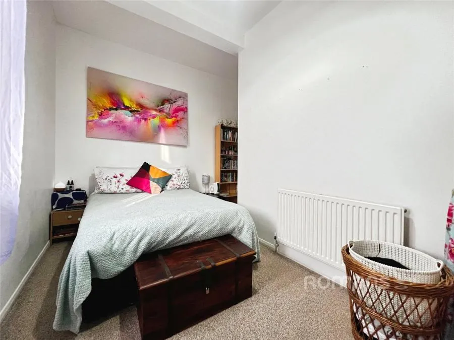 Pickford Street, Aldershot, GU11, photo 5