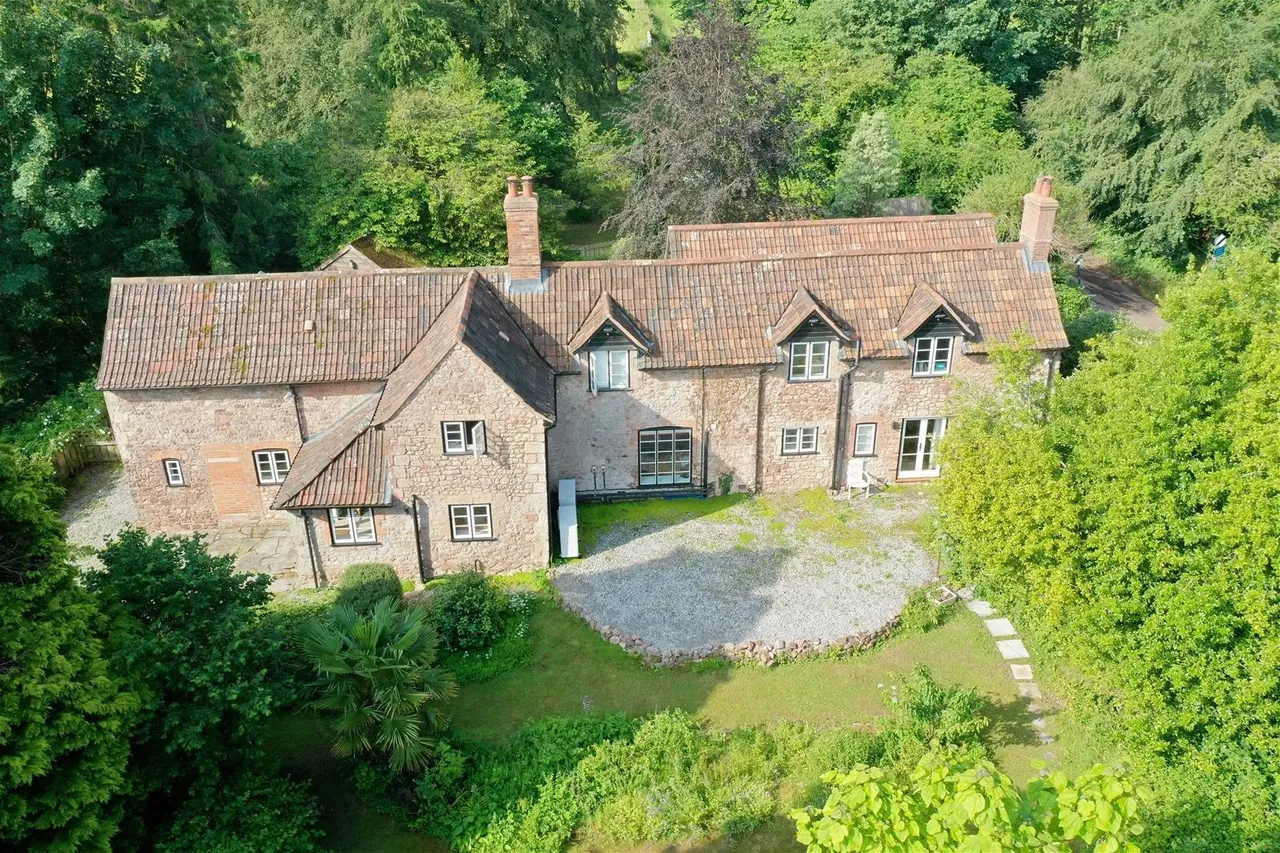 Dodington, Nether Stowey, Somerset TA5 1LE, photo 42