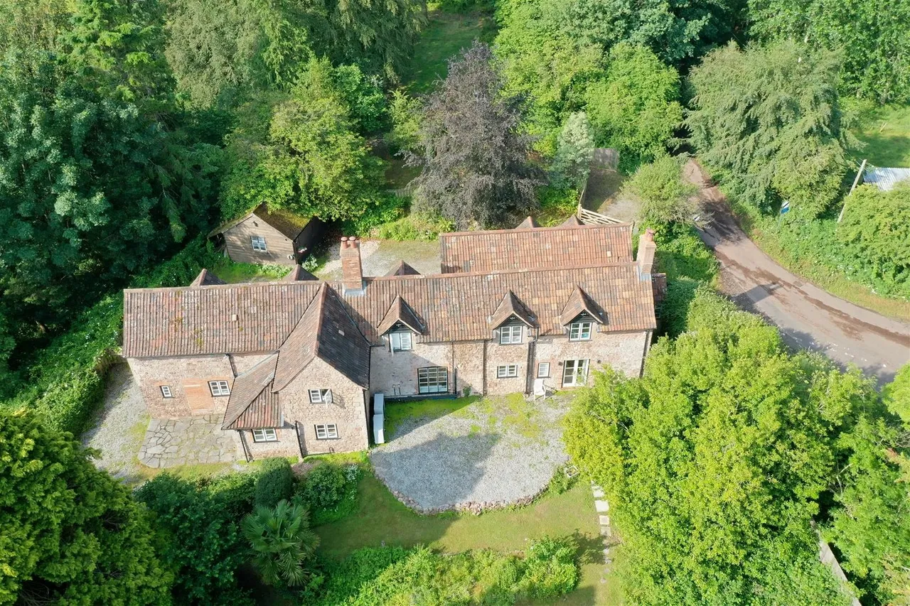 Dodington, Nether Stowey, Somerset TA5 1LE, photo 12