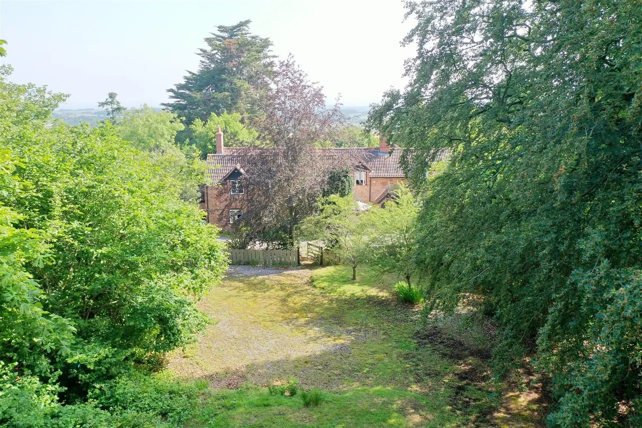 Dodington, Nether Stowey, Somerset TA5 1LE, photo 46