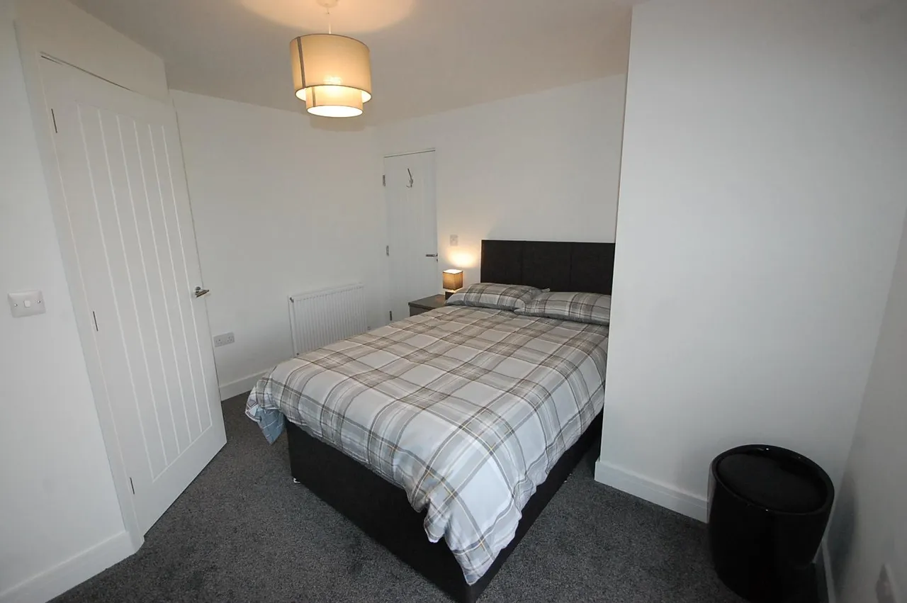 Calais Road, Burton upon Trent, DE13, photo 4