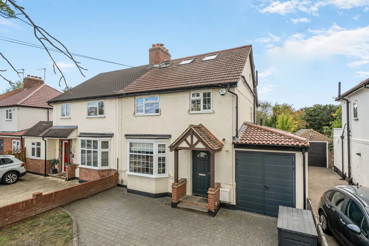 Copthall Road East, Ickenham, UB10, photo 22