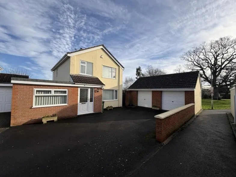Belmont Close, Bridgwater TA6 7JR, photo 2