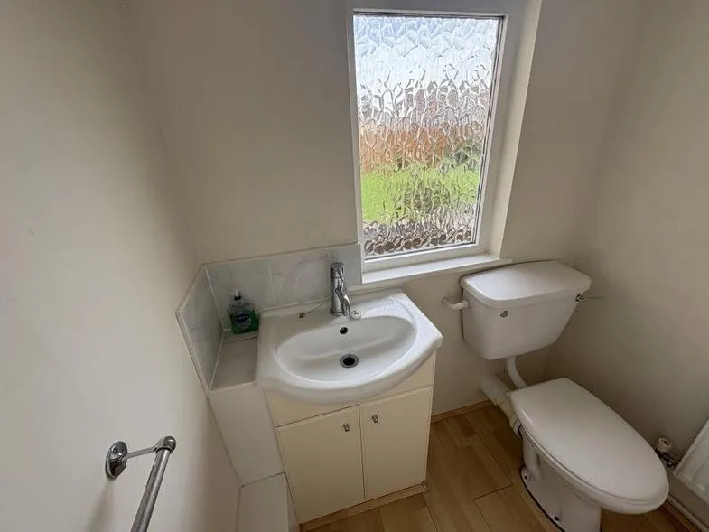 Belmont Close, Bridgwater TA6 7JR, photo 13