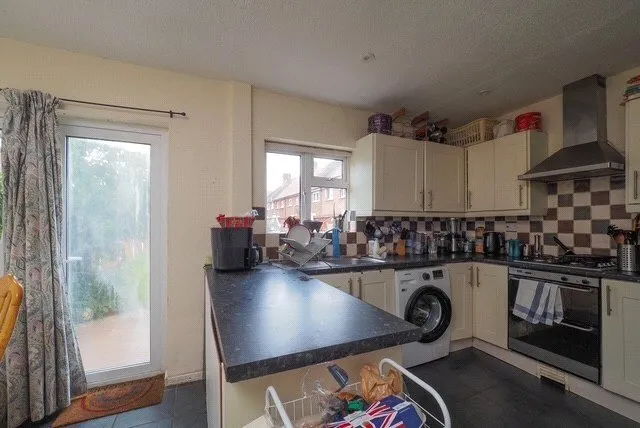 Alexandra Crescent, Beeston, Nottingham, Nottinghamshire, NG9, photo 10