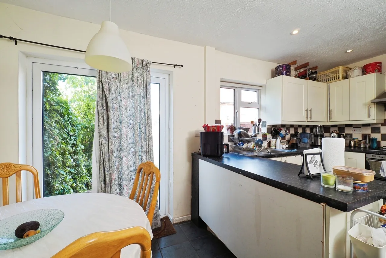 Alexandra Crescent, Beeston, Nottingham, Nottinghamshire, NG9, photo 12