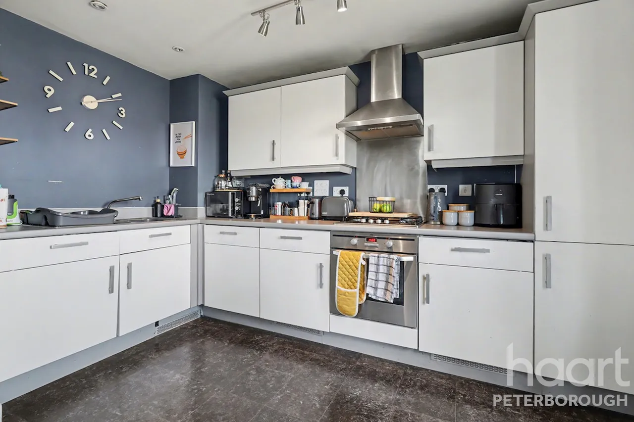 New Lakeside, Hampton Vale, PE7, photo 5