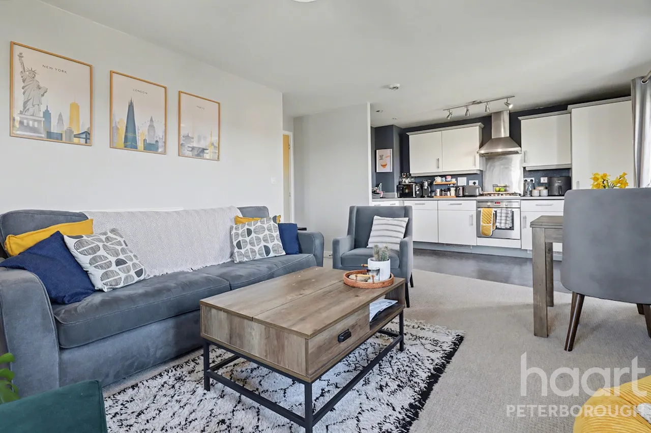 New Lakeside, Hampton Vale, PE7, photo 3