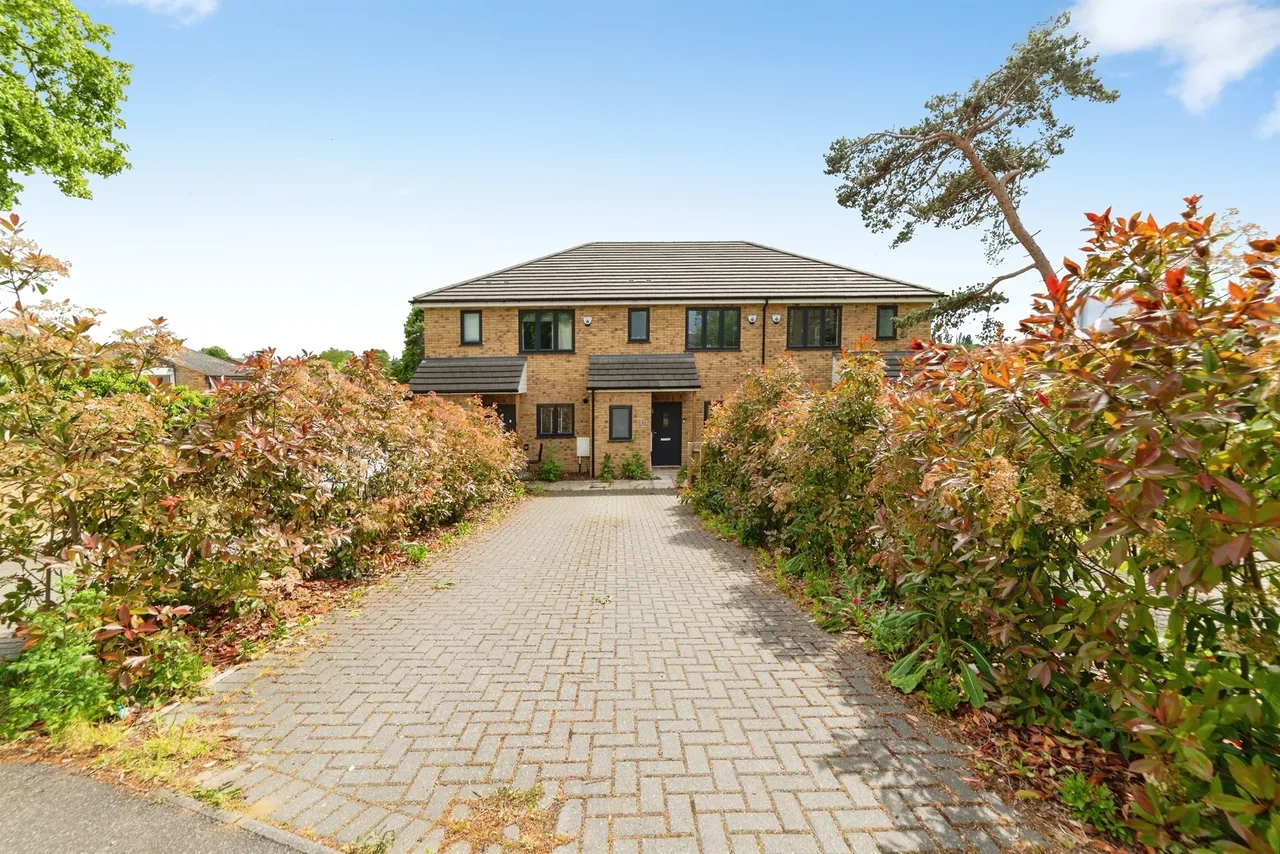 3 bed house for sale — The Chace, Broadwater, Stevenage