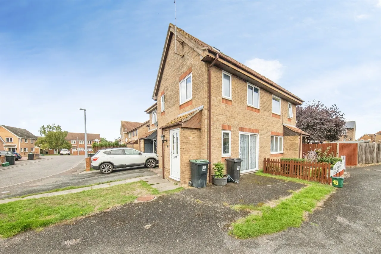 Bignell Croft, Highwoods, CO4, photo 15