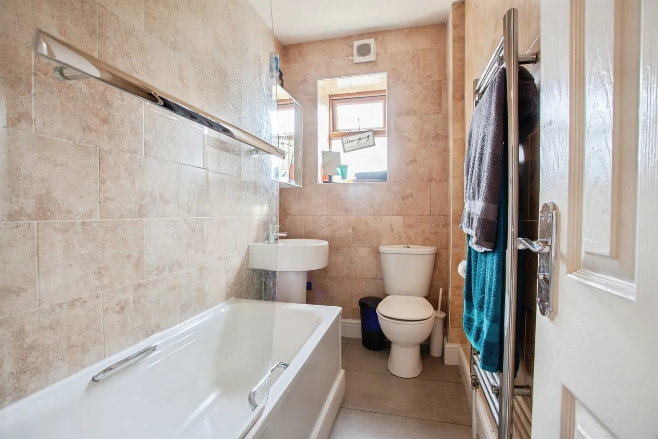 Barnsley Road, Hemsworth, Pontefract, photo 11