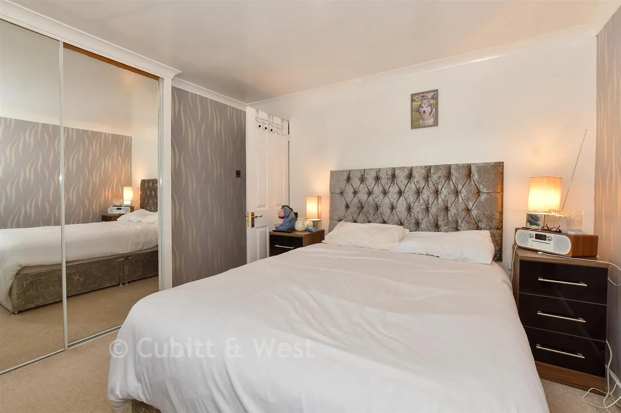 Climping Road, Ifield, RH11, photo 10