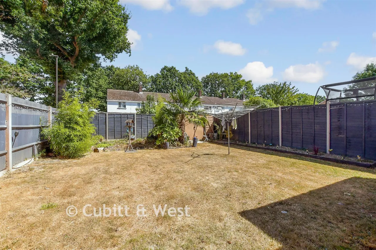 Climping Road, Ifield, RH11, photo 15