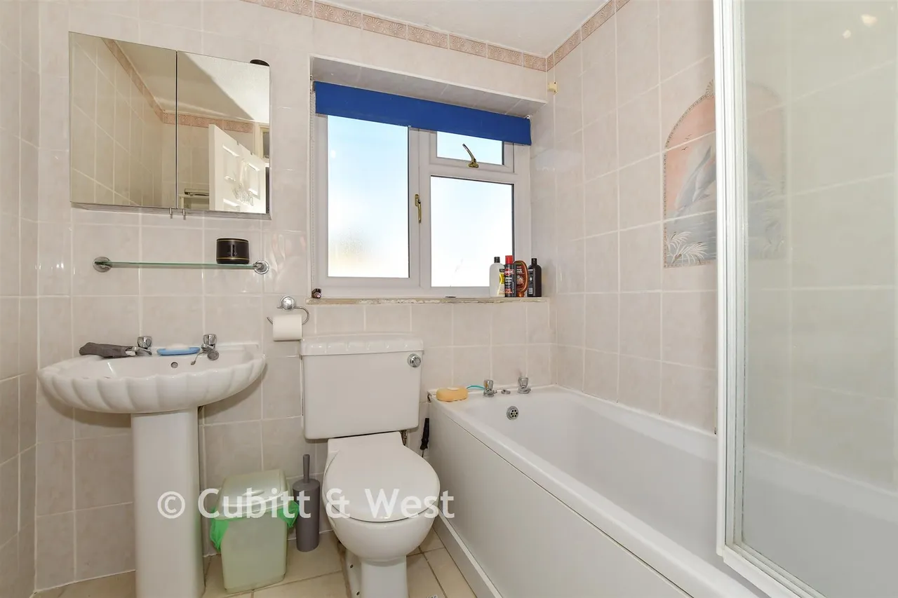 Climping Road, Ifield, RH11, photo 13