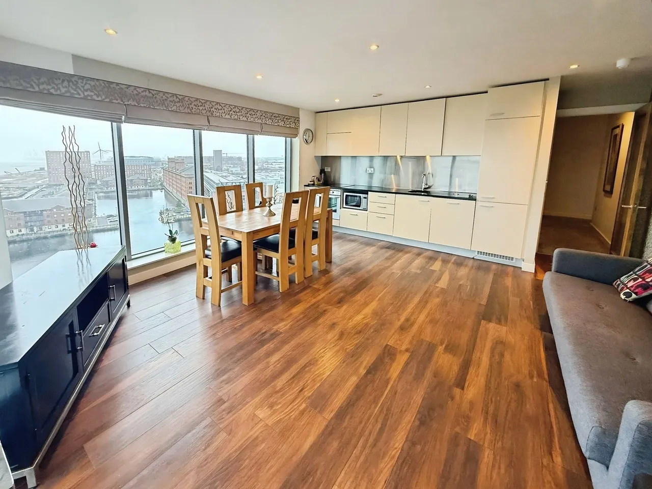 William Jessop Way, Liverpool, L3, photo 2