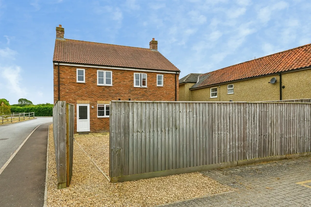 Orchard Close, Tilney St. Lawrence, PE34, photo 17