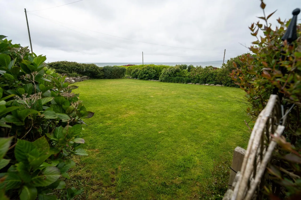 Llwyngwril, LL37, photo 44