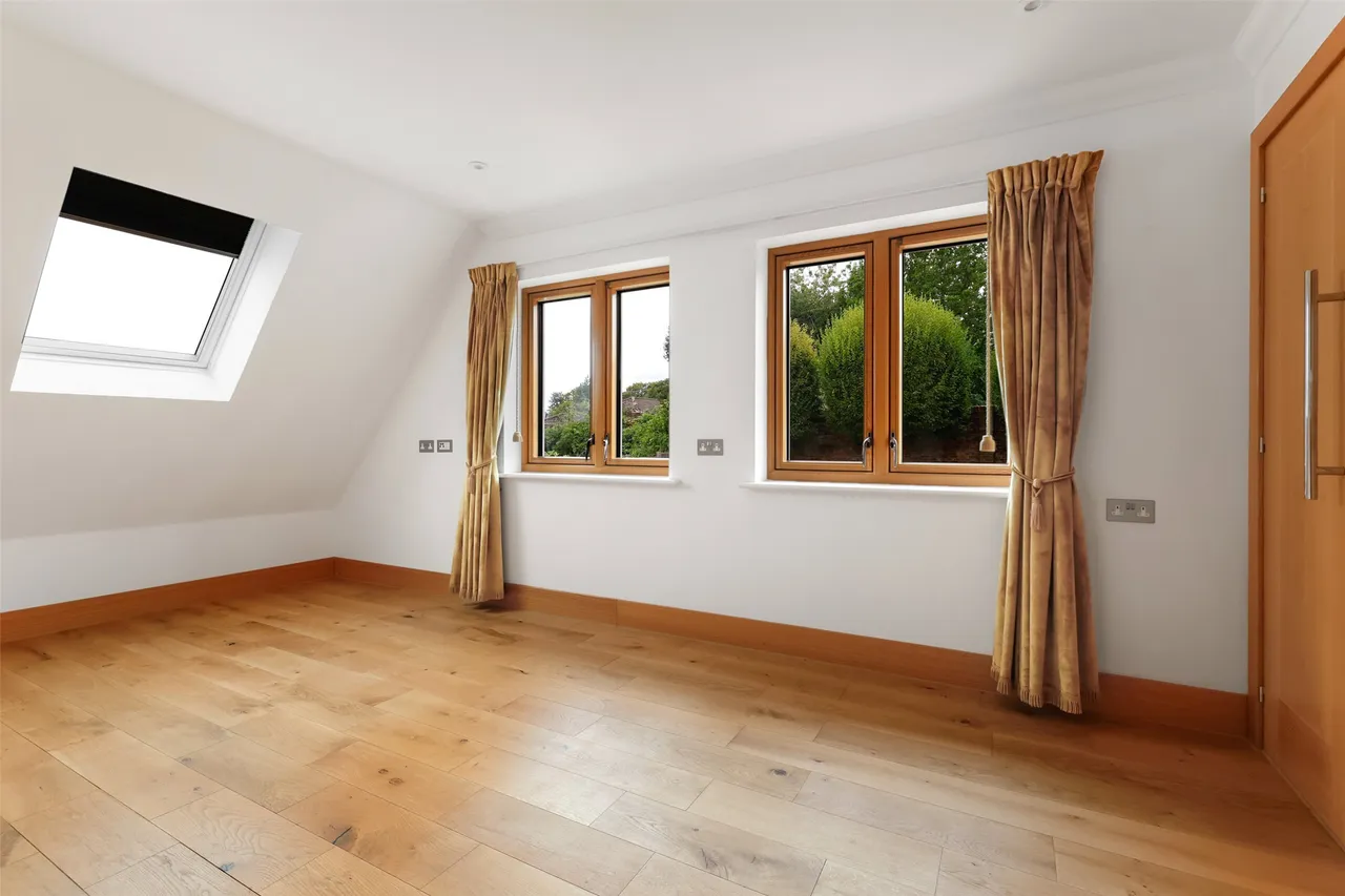 De Clare Court, Bletchingley, RH1, photo 7