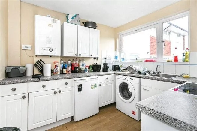 Guildford Park Avenue, Guildford, GU2, photo 3