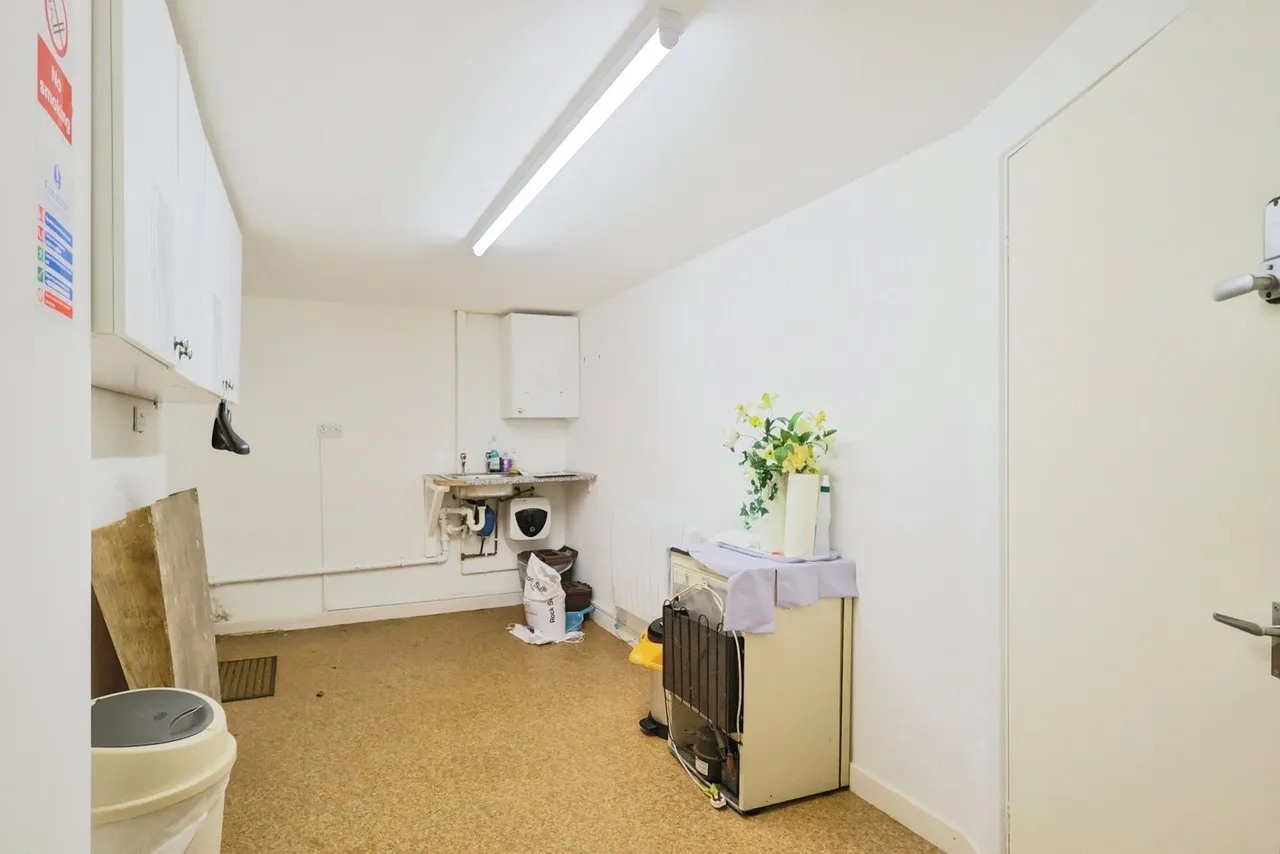 Micklehurst Road, Mossley, Ashton-under-Lyne, Greater Manchester, OL5, photo 7
