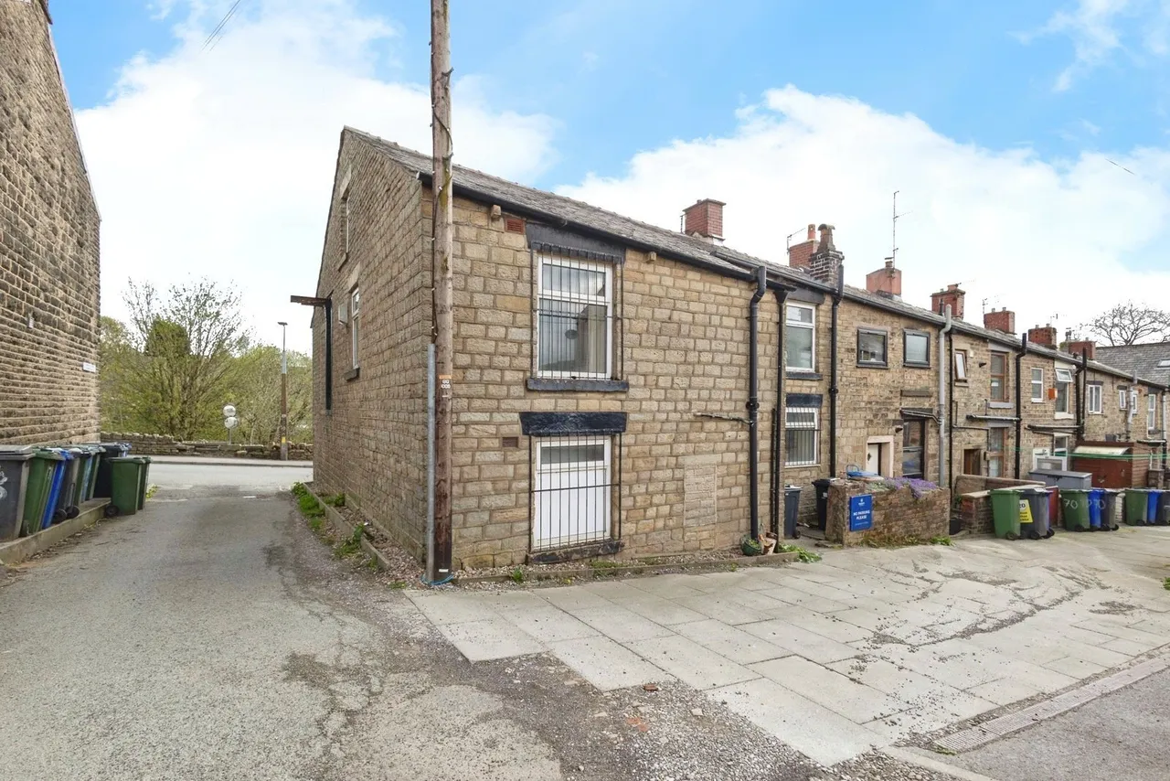 Micklehurst Road, Mossley, Ashton-under-Lyne, Greater Manchester, OL5, photo 17