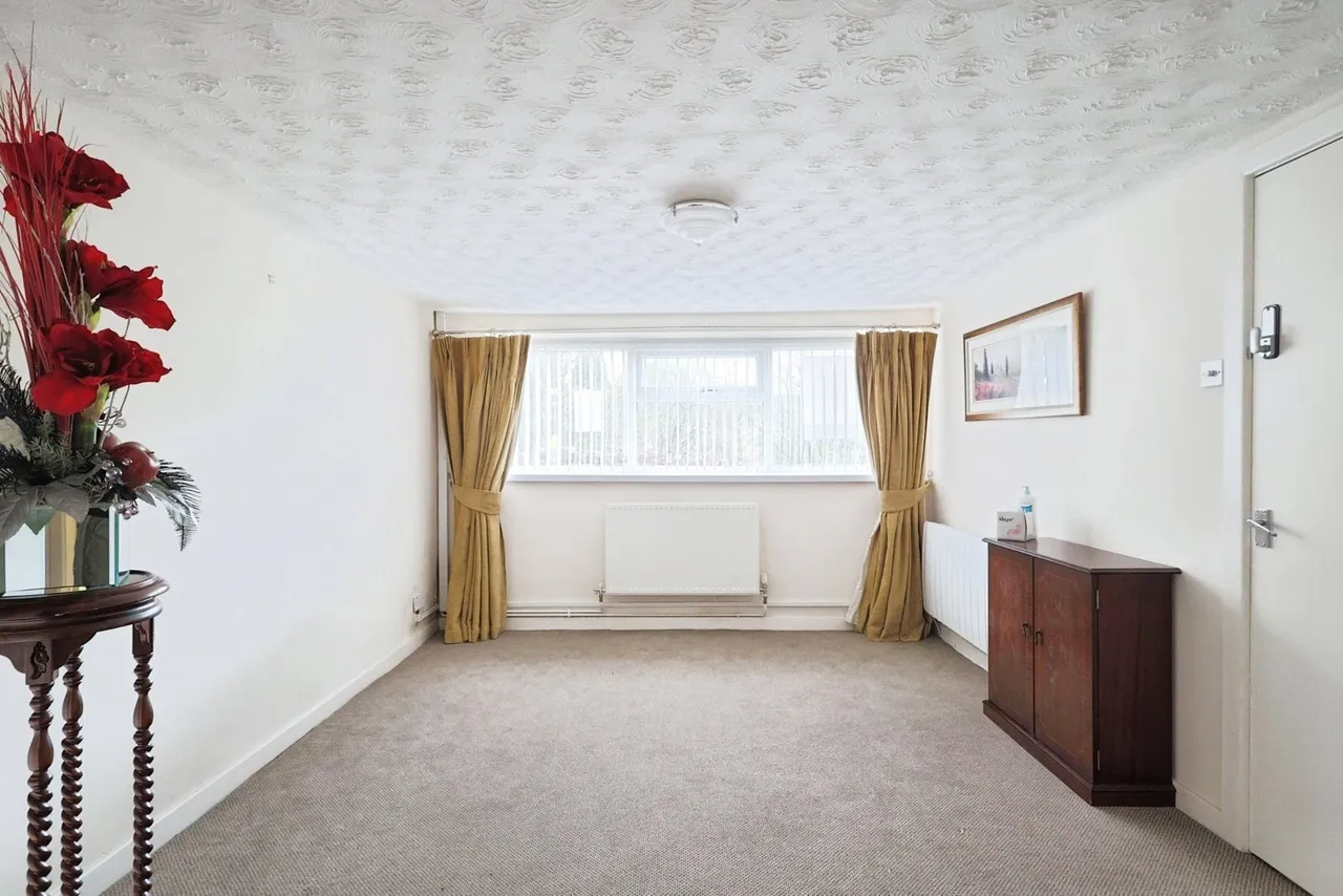 Micklehurst Road, Mossley, Ashton-under-Lyne, Greater Manchester, OL5, photo 2