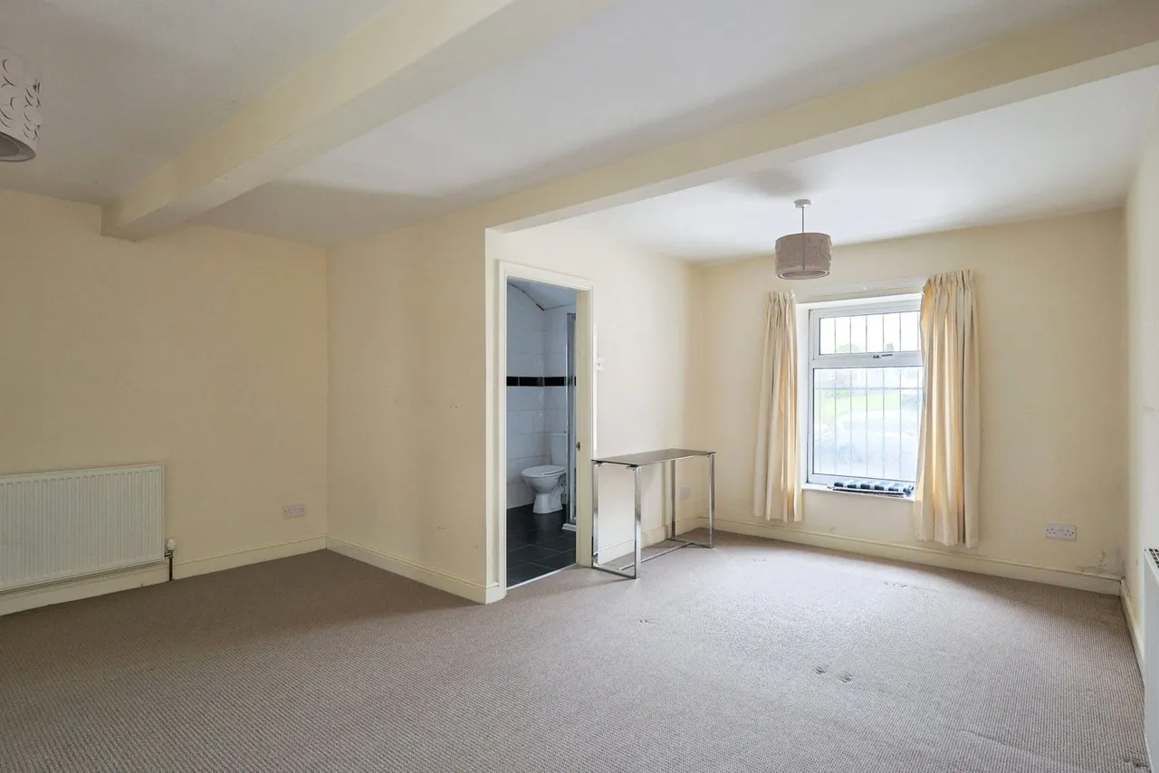 Micklehurst Road, Mossley, Ashton-under-Lyne, Greater Manchester, OL5, photo 11