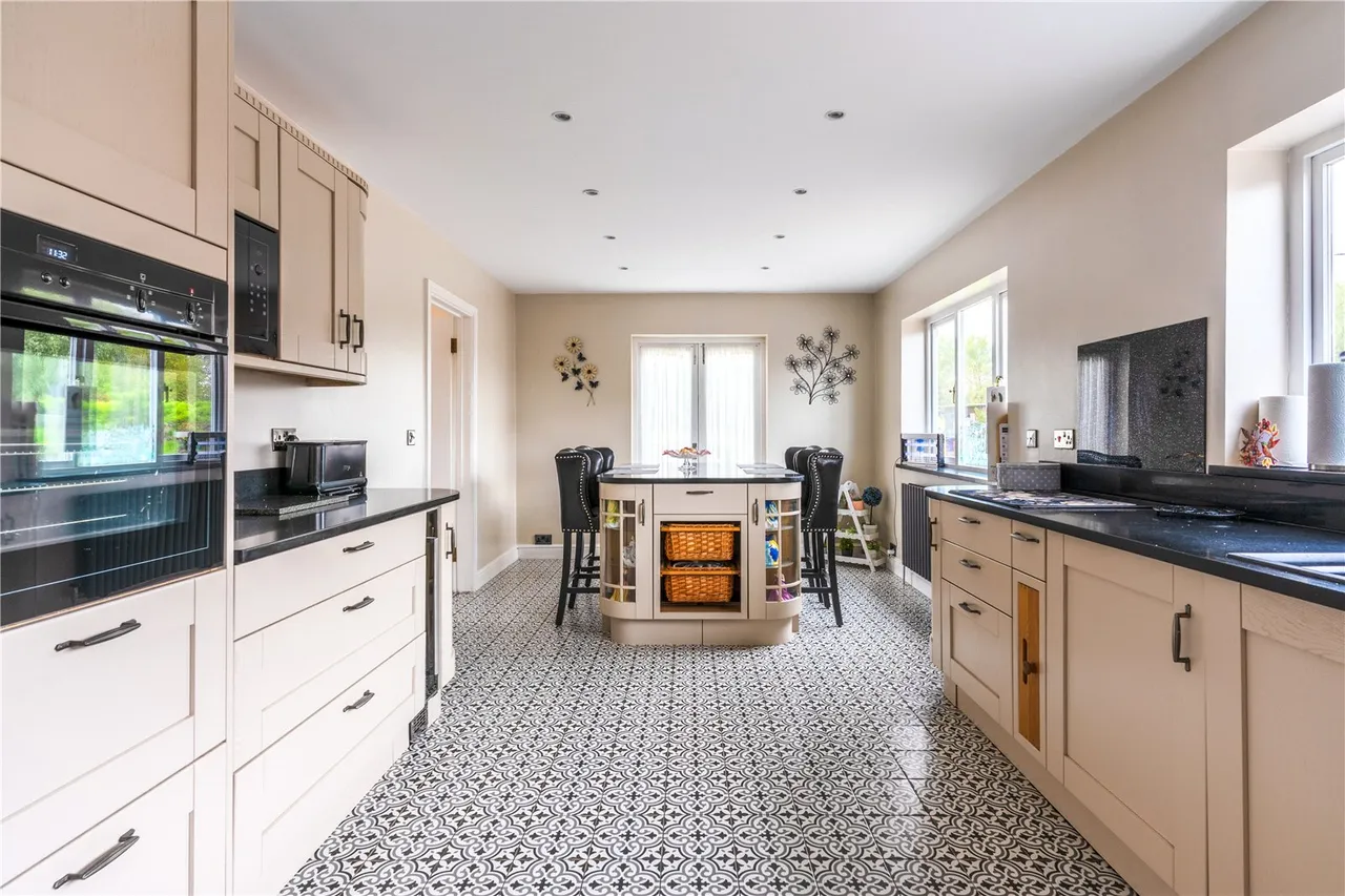 The Willows, Edithmead, TA9, photo 5
