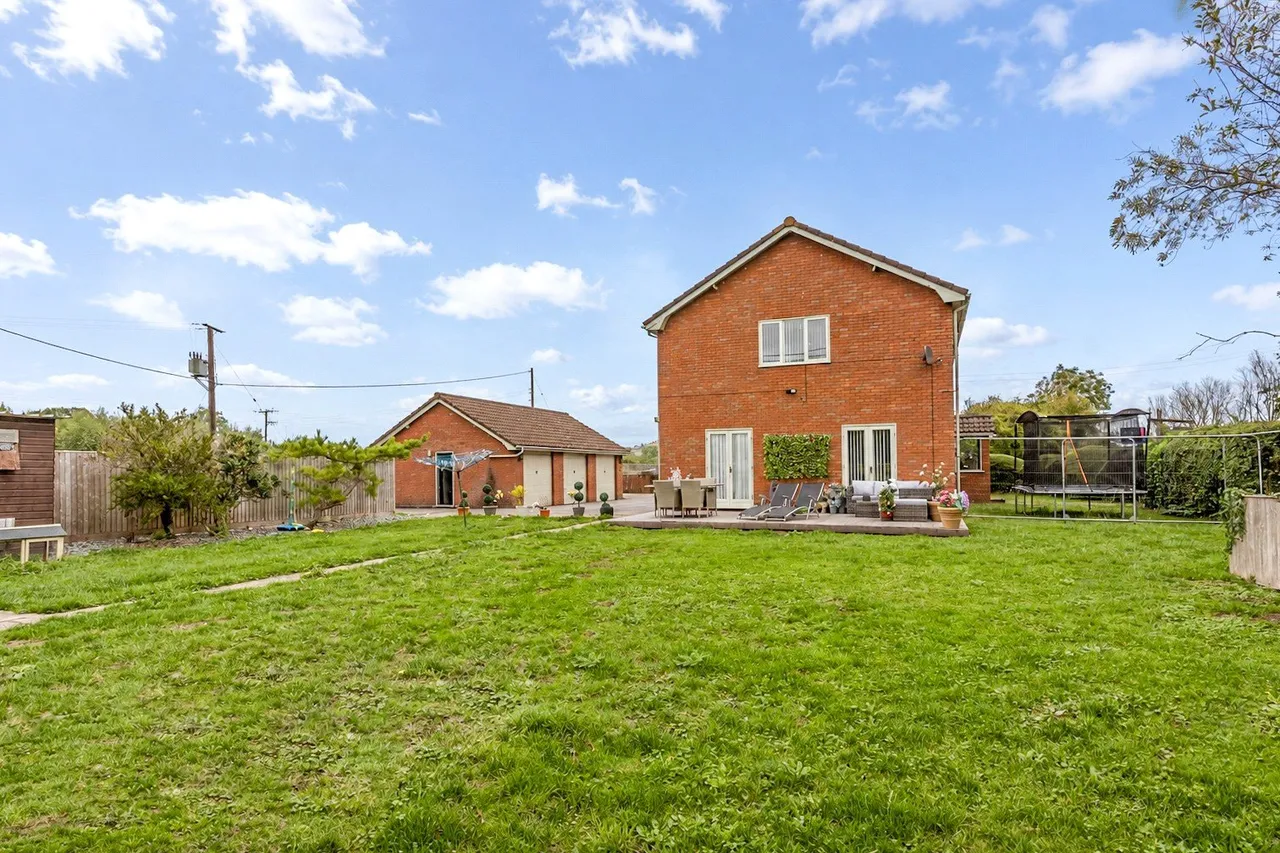 The Willows, Edithmead, TA9, photo 25