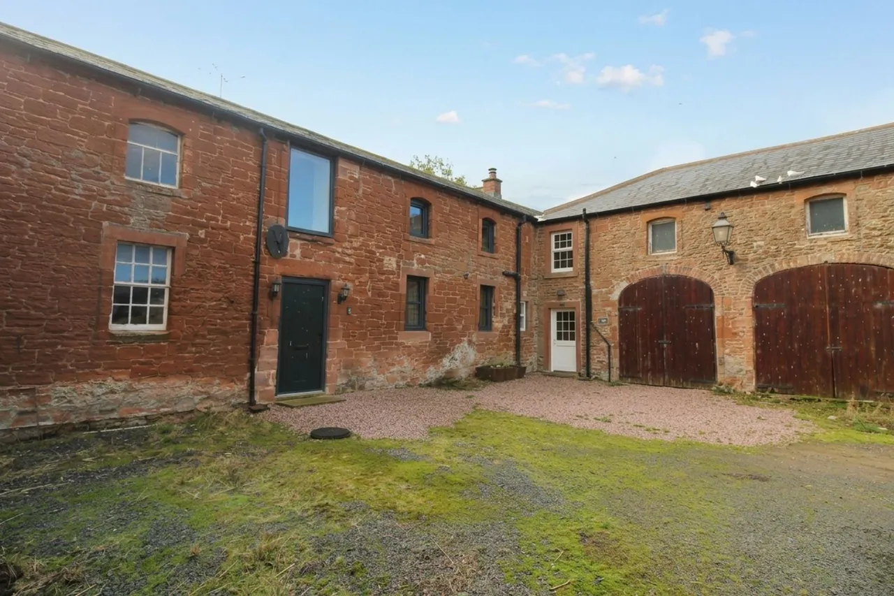 2 bed barn conversion to rent, Tack Room Cottage, Castletown, CA6
