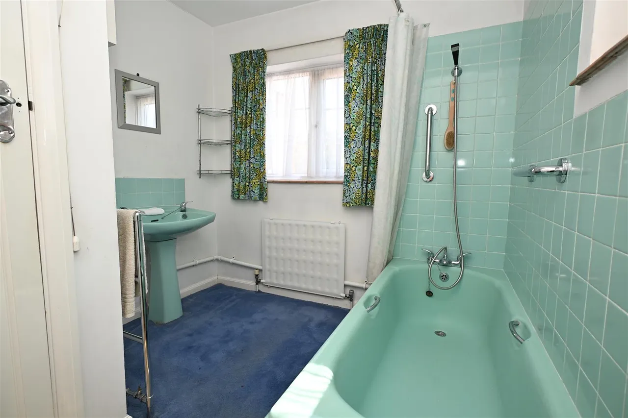 Eastfield Avenue, Basingstoke, photo 14