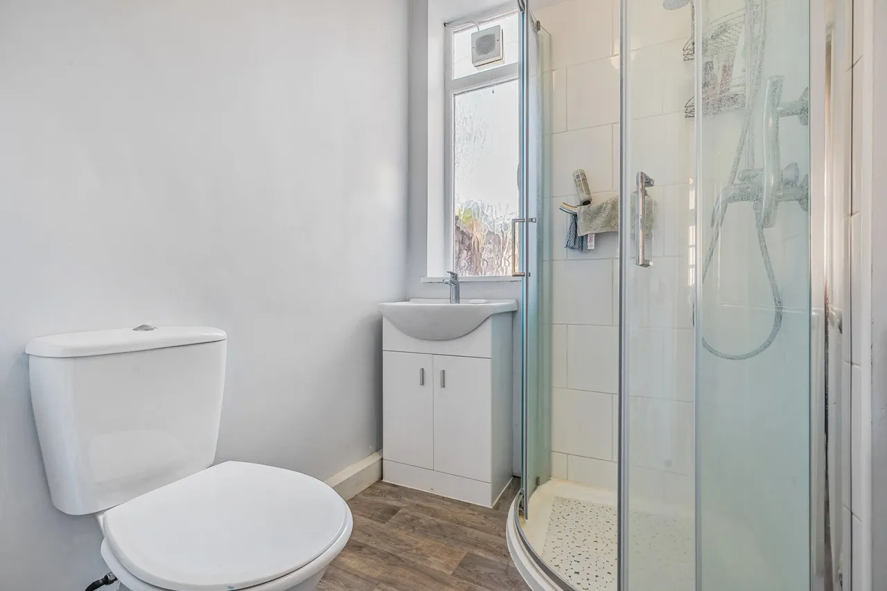 Sandhurst Road, SE6, photo 10