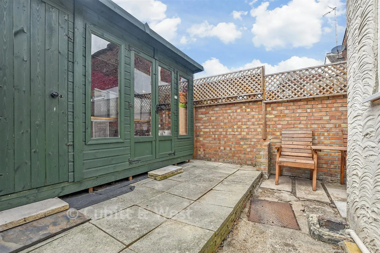 Pains Road, Southsea, PO5, photo 11