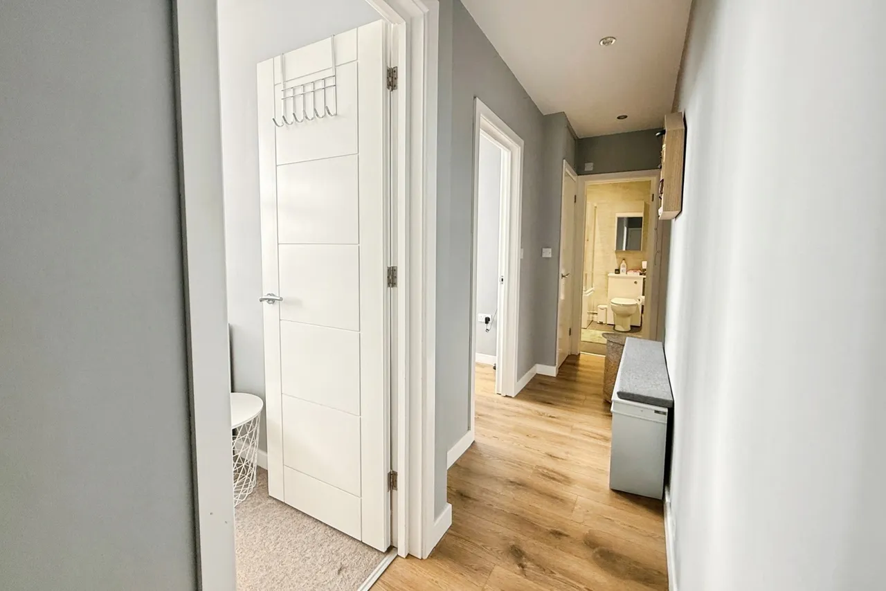 Victoria Road, Farnborough, GU14, photo 6