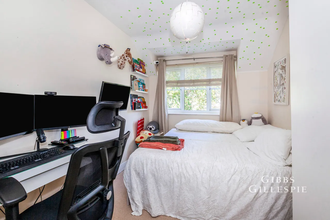 Gray House, Bells Hill Green Fees Apply, SL2, photo 11