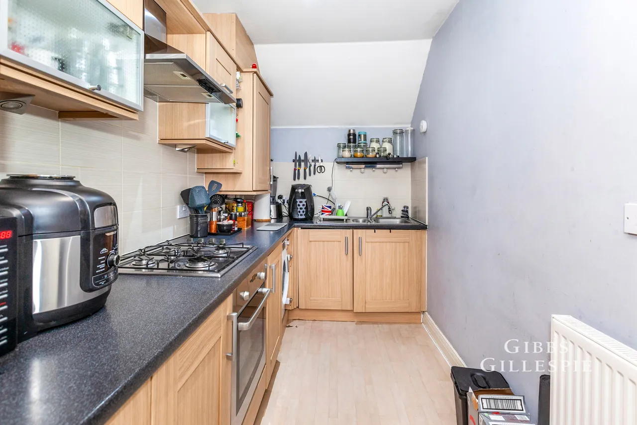 Gray House, Bells Hill Green Fees Apply, SL2, photo 2