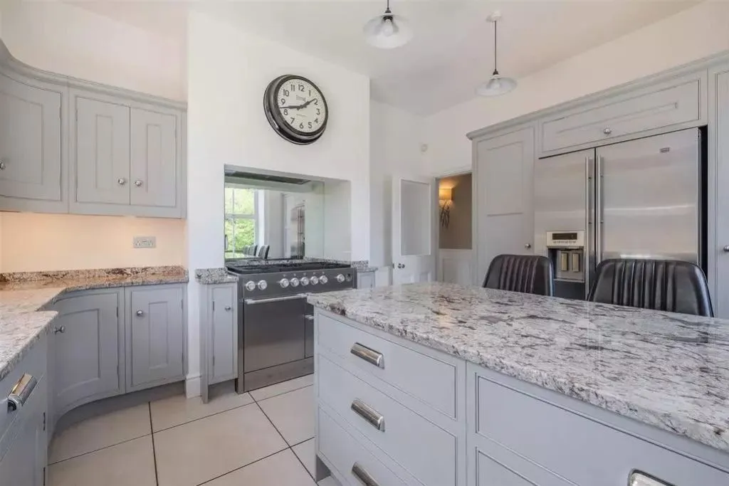 Lightcliffe Road, Brighouse, HD6, photo 11