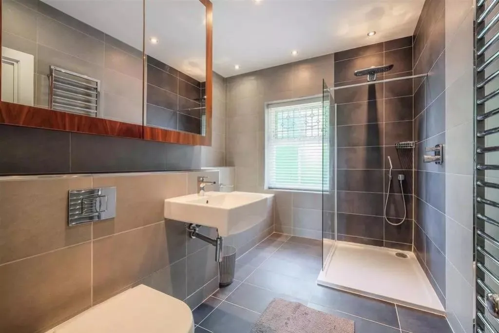 Lightcliffe Road, Brighouse, HD6, photo 25
